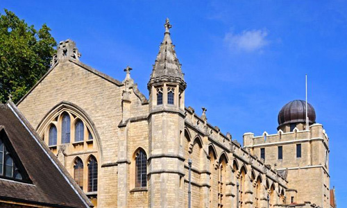 去伯恩茅斯大学留学条件是什么？